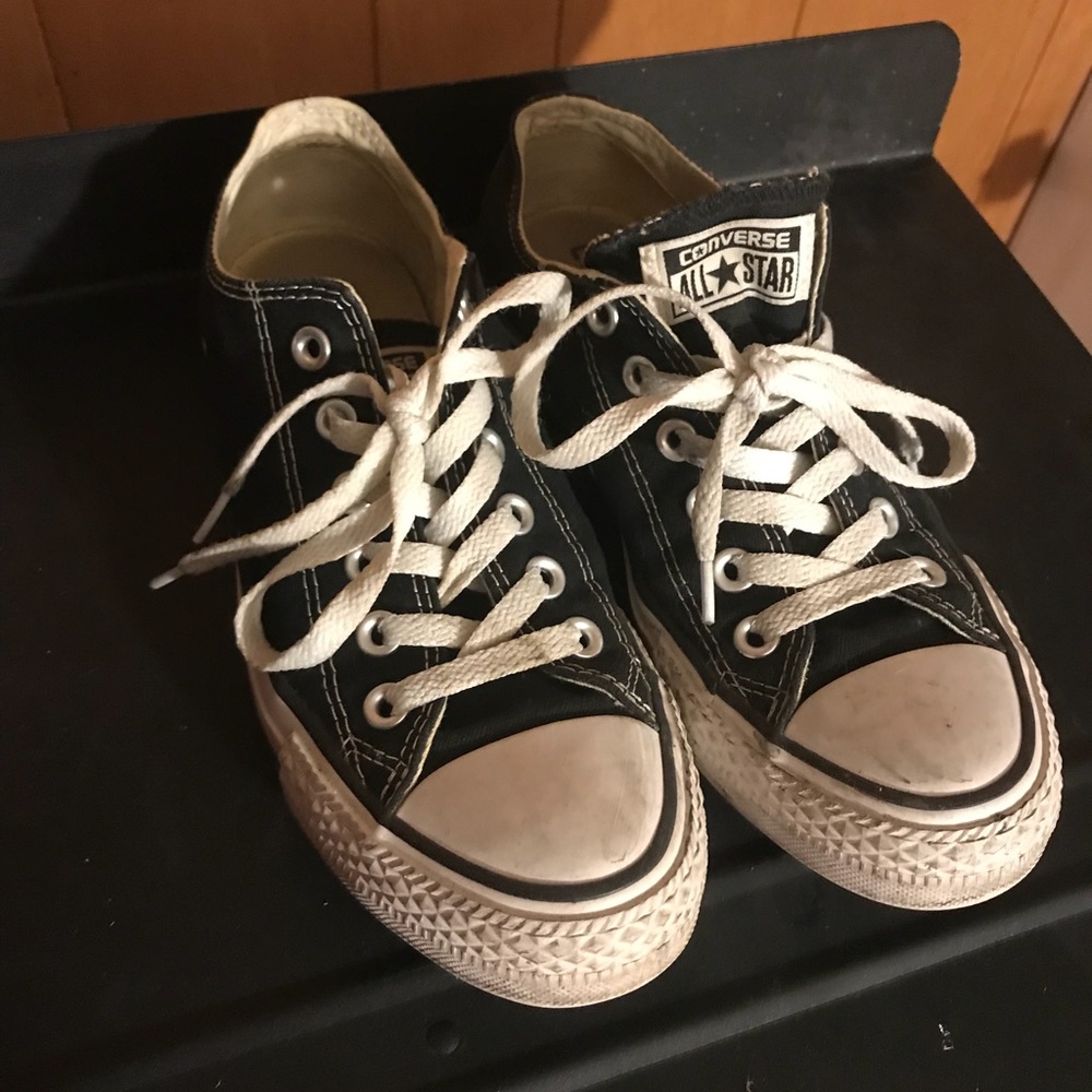 Black converse